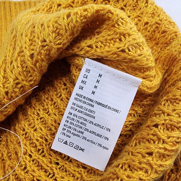 American Eagle Mustard Yellow Knit V Neck Sweater Size M NWT - Picture 4 of 4